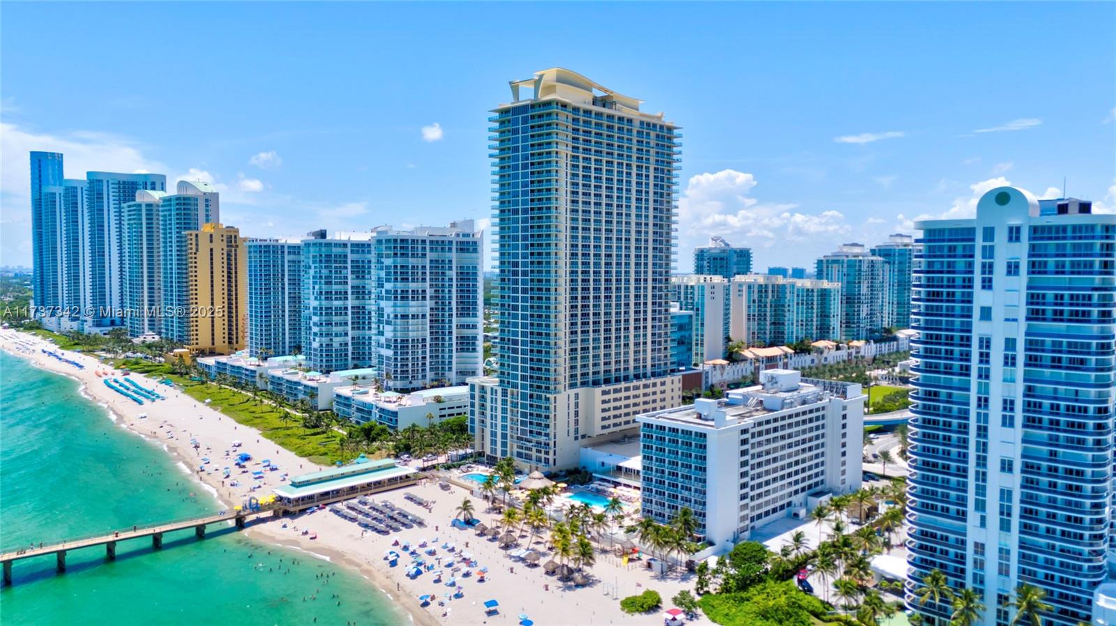 LA PERLA CONDO - Residential Lease