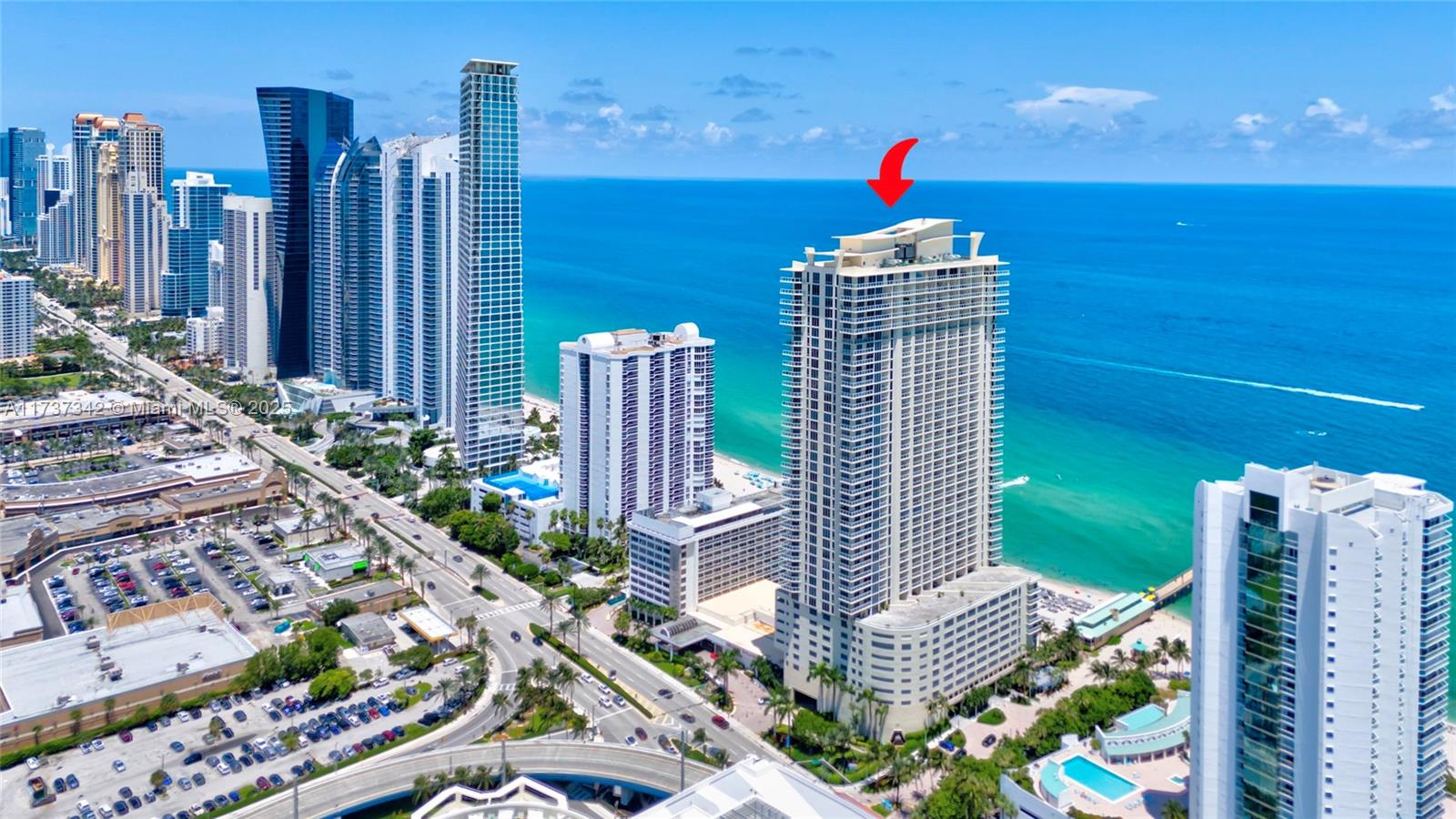 LA PERLA CONDO - Residential Lease