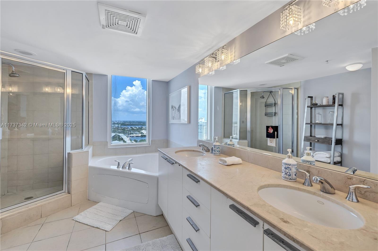 LA PERLA CONDO - Residential Lease