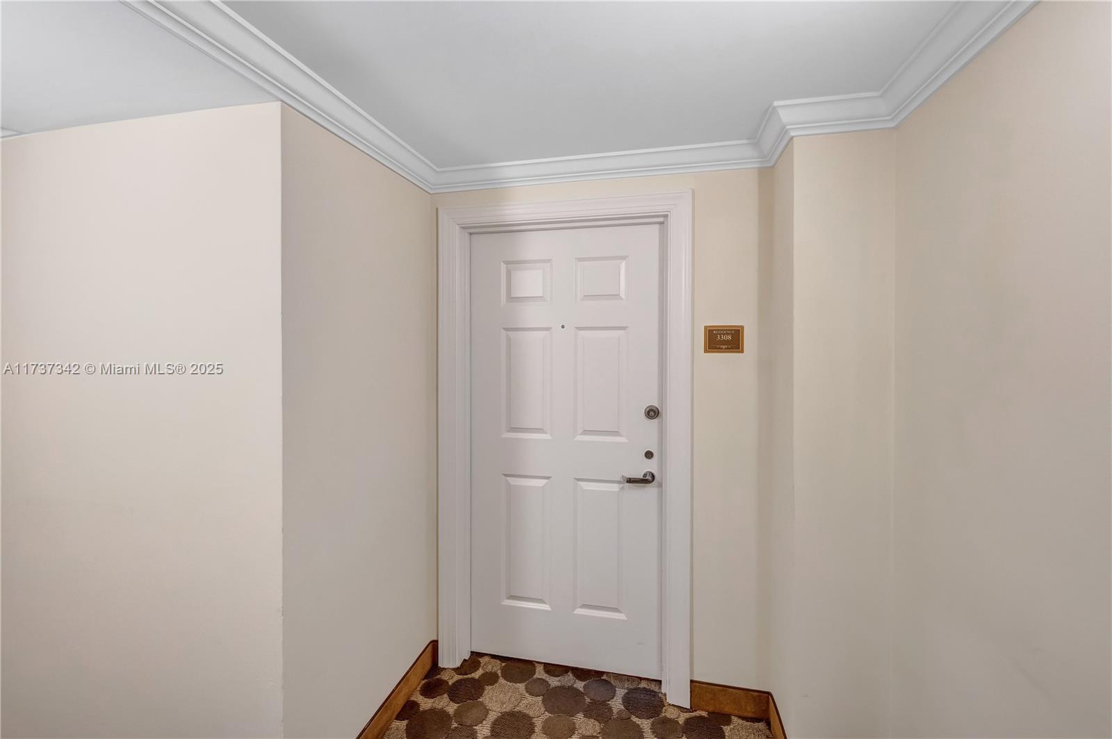 LA PERLA CONDO - Residential Lease