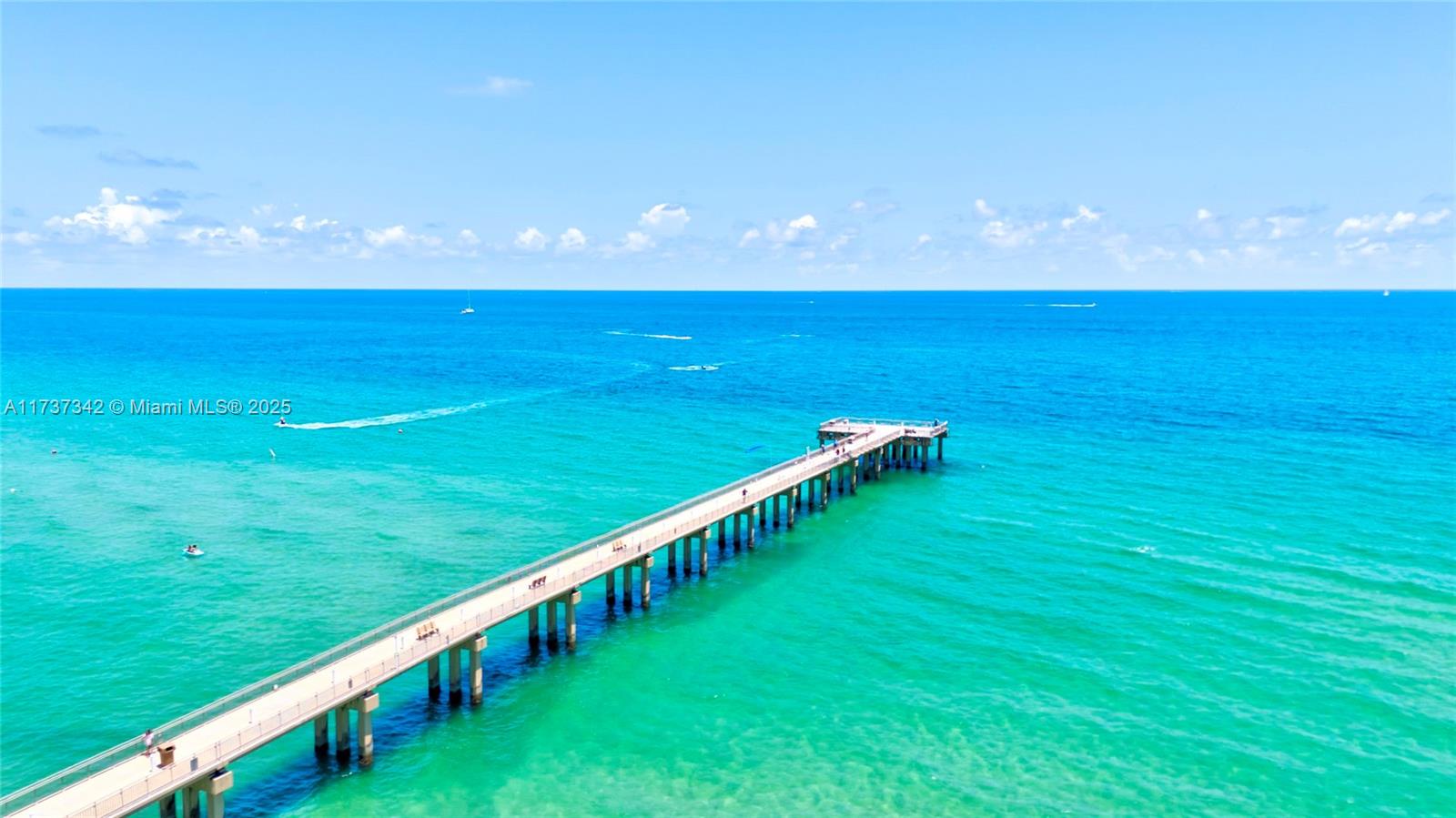 LA PERLA CONDO - Residential Lease