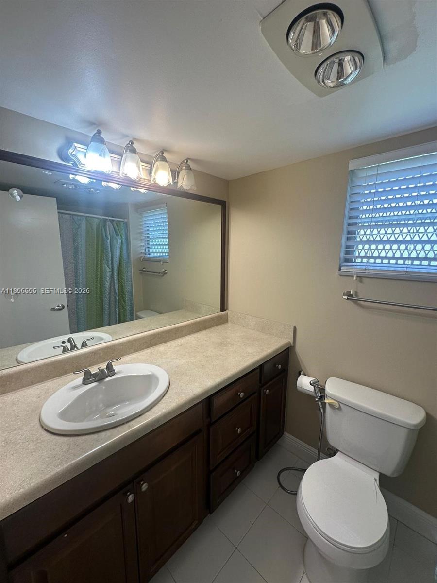 SANDALFOOT SOUTH ONE COND - Residential
