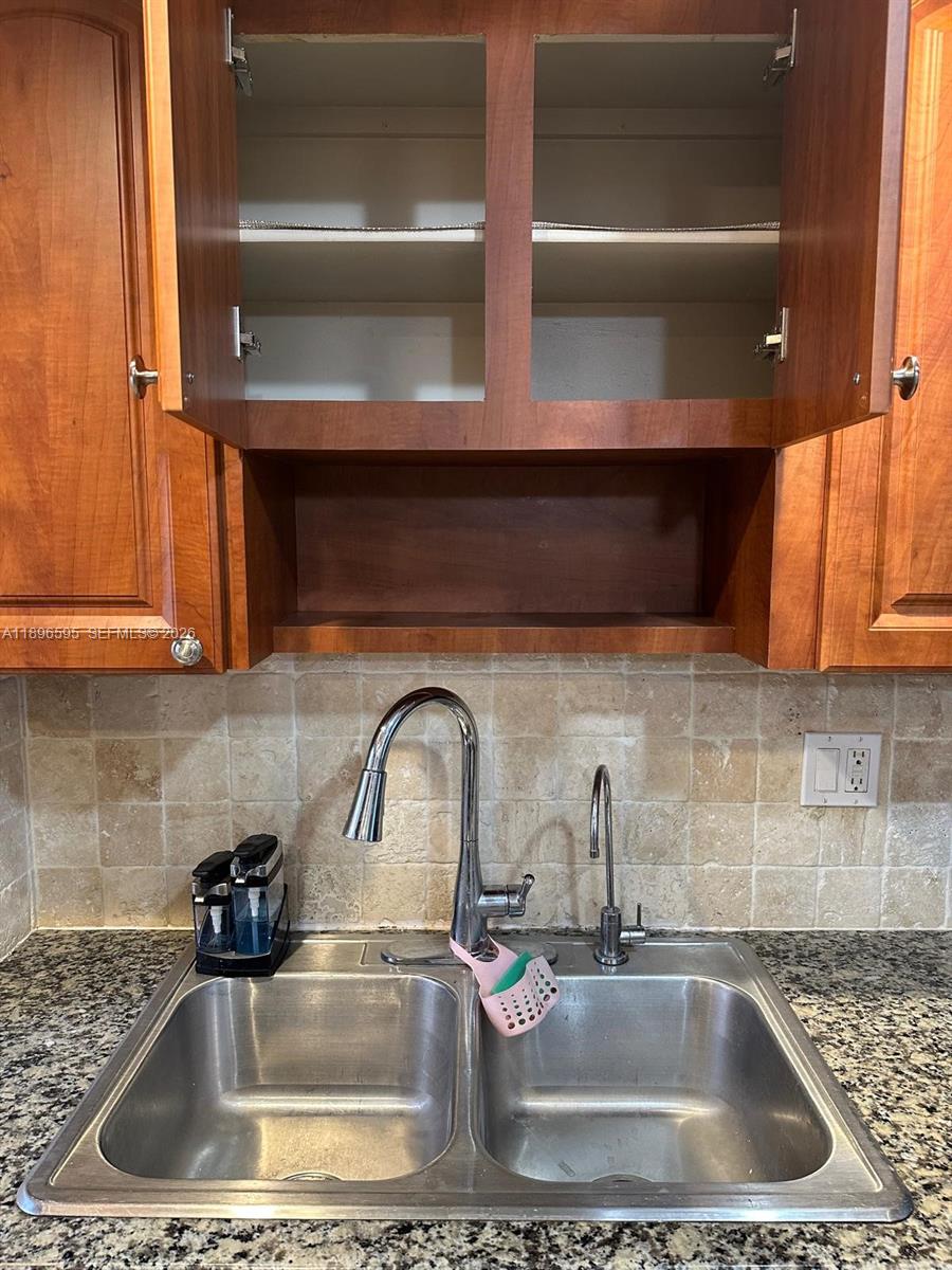 SANDALFOOT SOUTH ONE COND - Residential