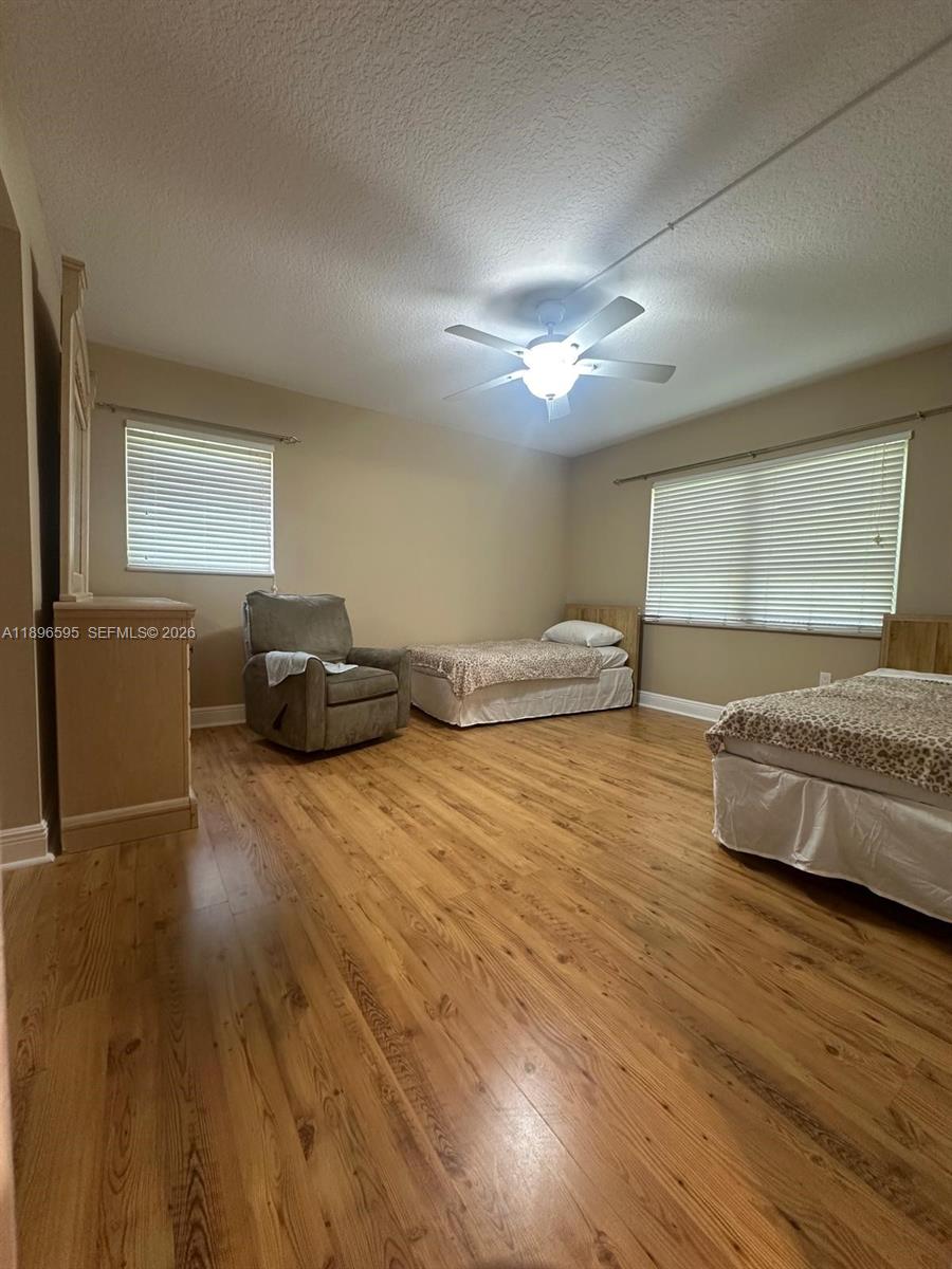 SANDALFOOT SOUTH ONE COND - Residential