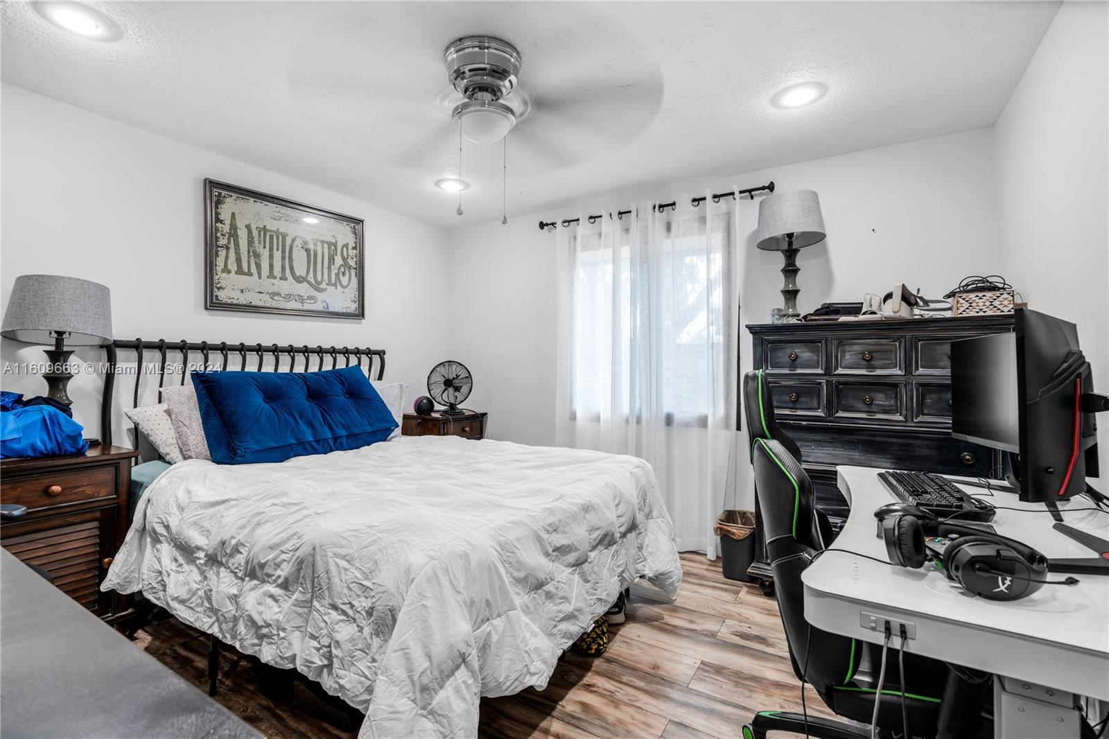 RETREAT ON 5 AC - Residential