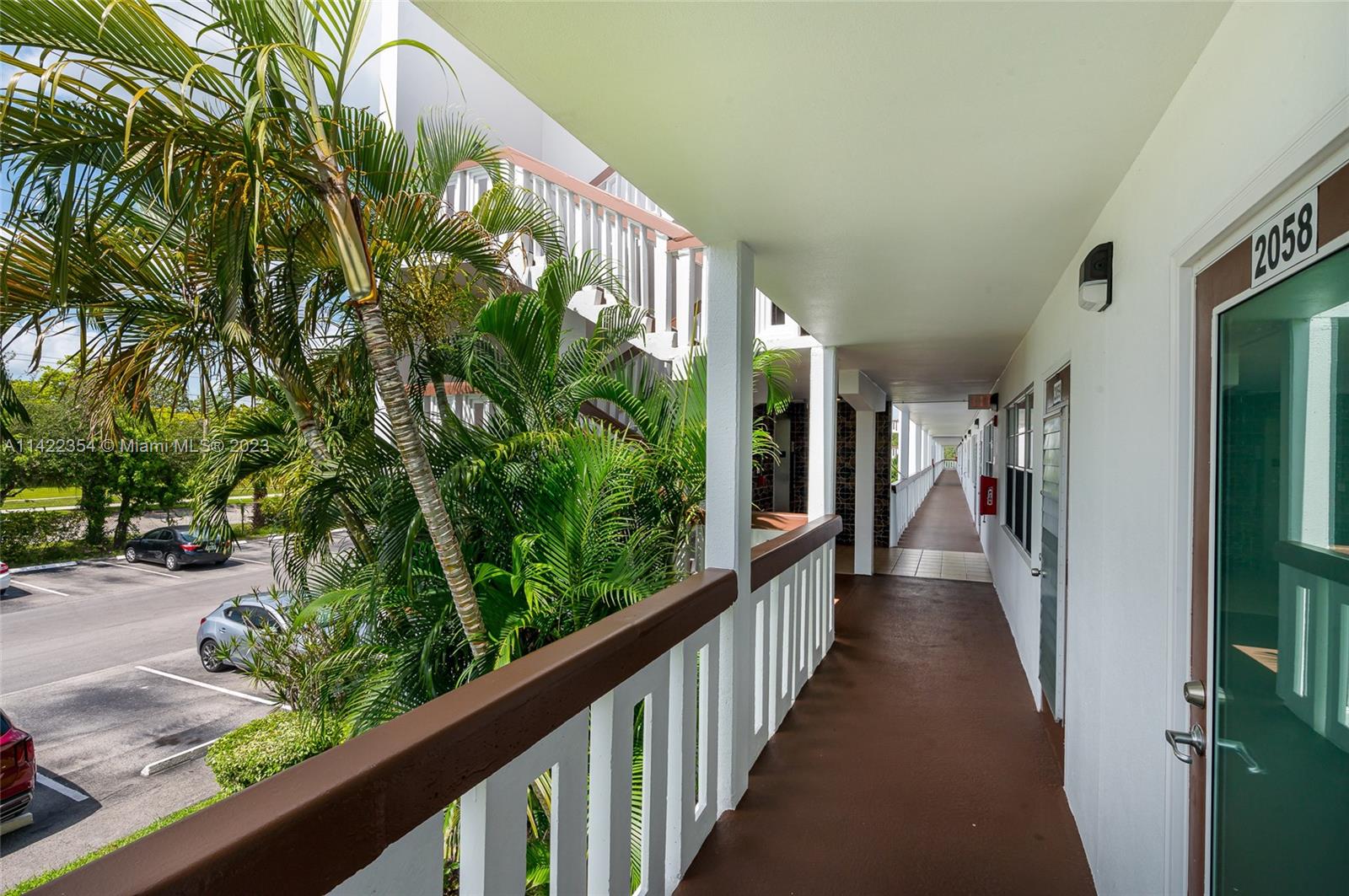 HARWOOD E CONDO - Residential