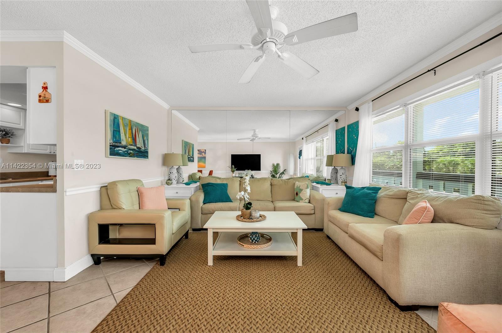 HARWOOD E CONDO - Residential