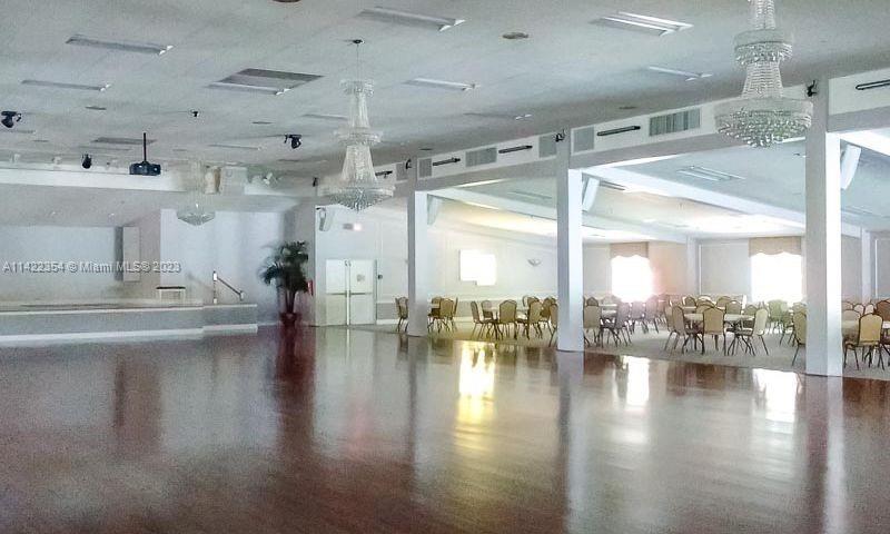 HARWOOD E CONDO - Residential