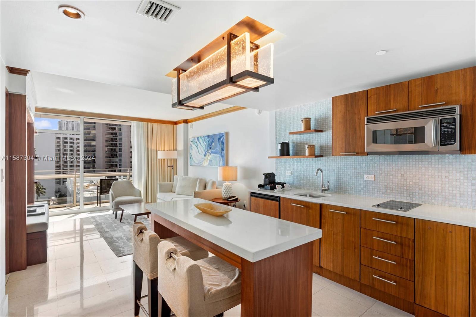 CENTRAL CARILLON BEACH CO - Residential Lease