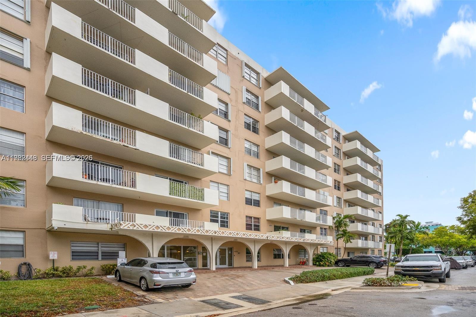 ISLAND PLACE AT NORTH BAY - Residential
