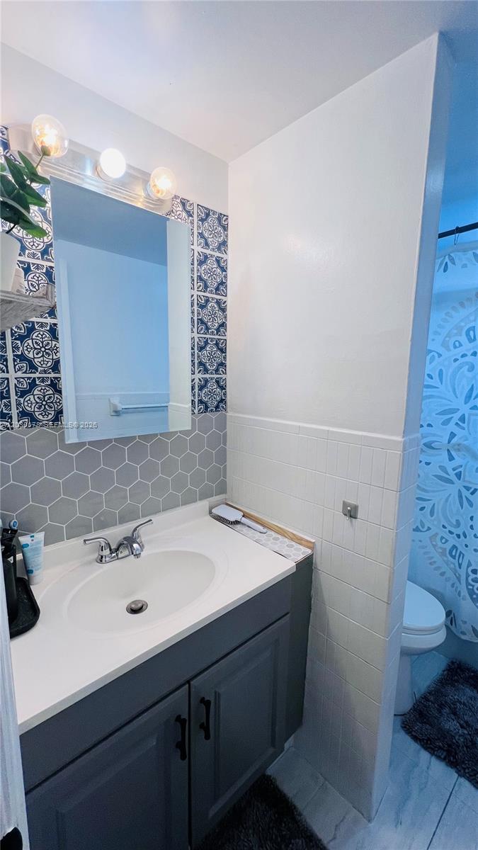 LSOLEI AT HALLANDALE BEAC - Residential Lease