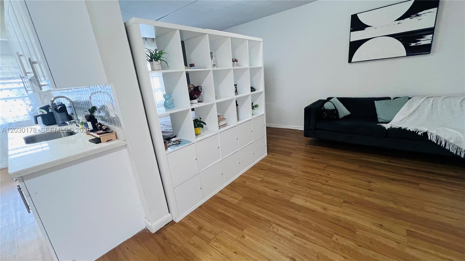 LSOLEI AT HALLANDALE BEAC - Residential Lease