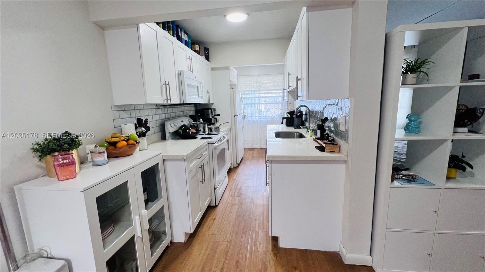 LSOLEI AT HALLANDALE BEAC - Residential Lease