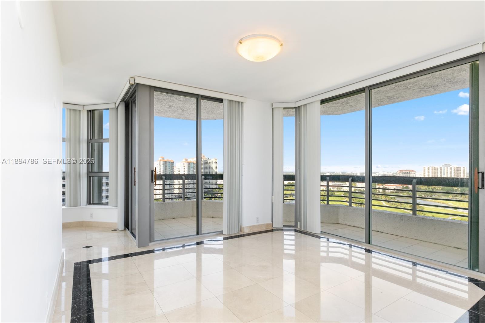 MYSTIC POINTE TOWER 600 C - Residential
