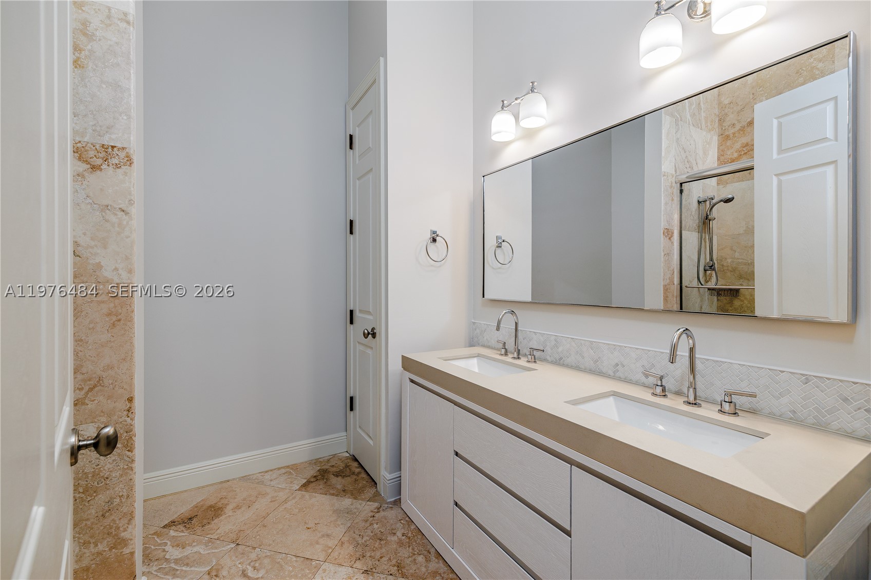 FLAMINGO GARDENS ESTATES - Residential