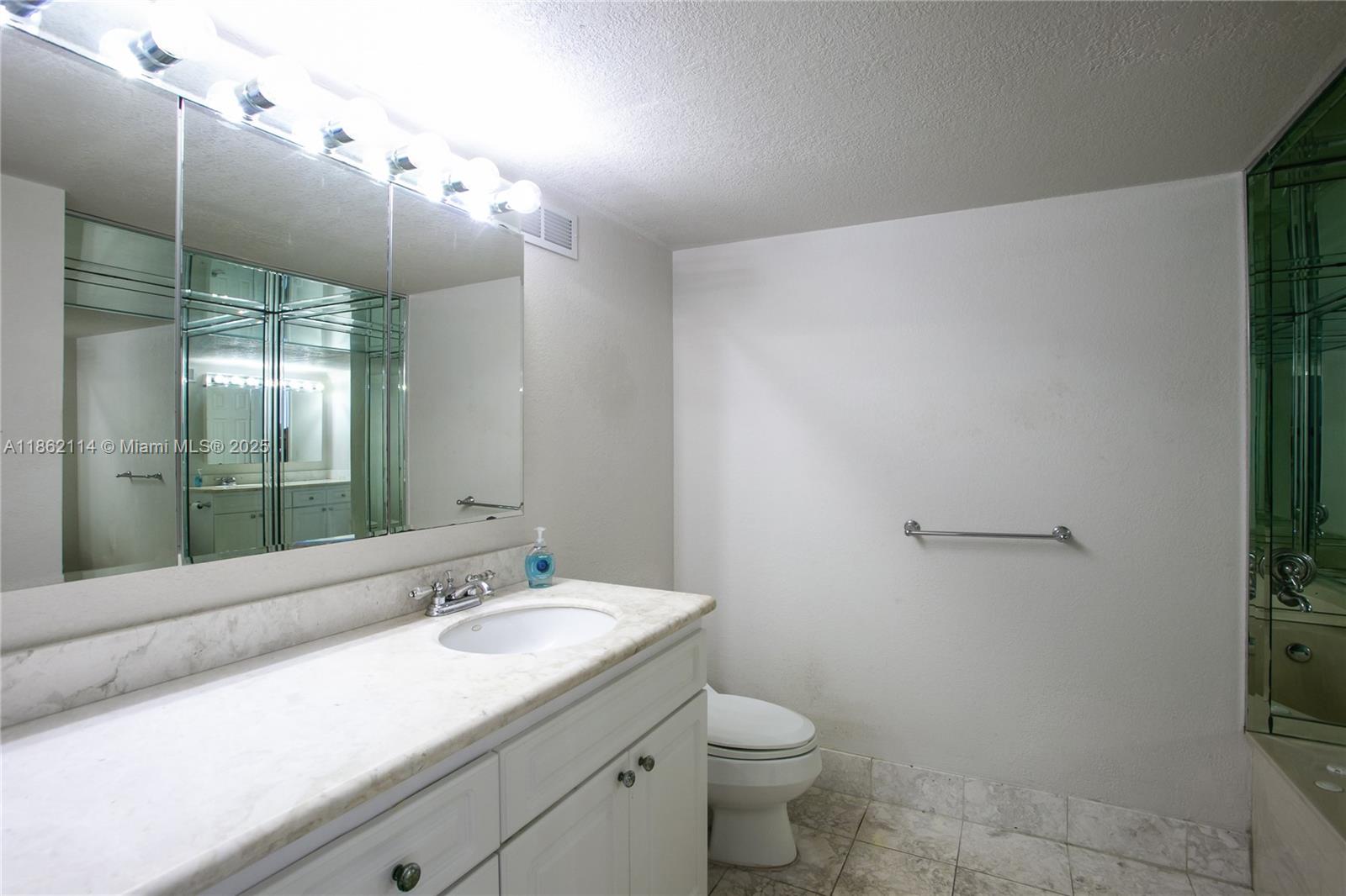 AVANT GARDE CONDO - Residential