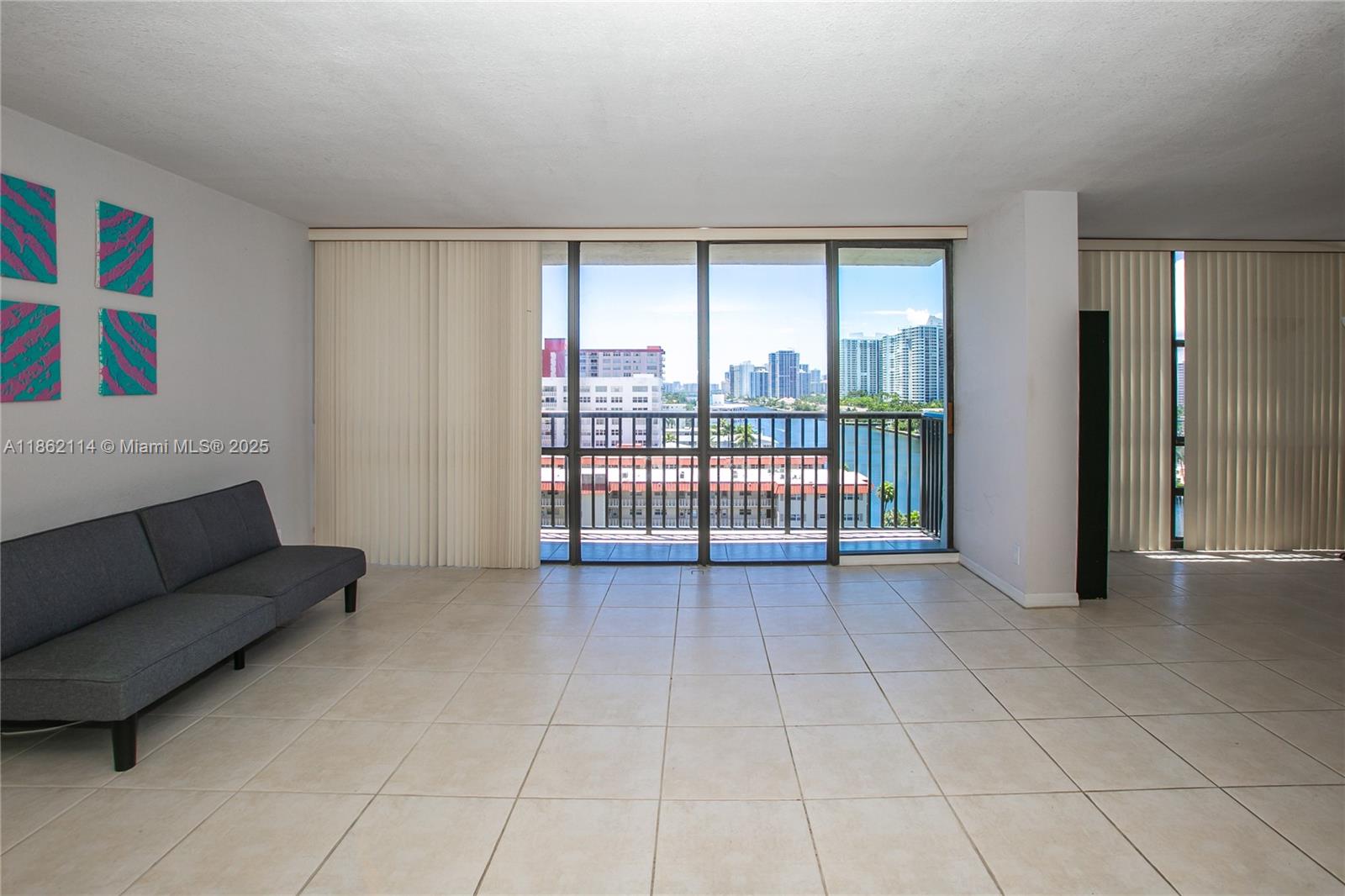 AVANT GARDE CONDO - Residential