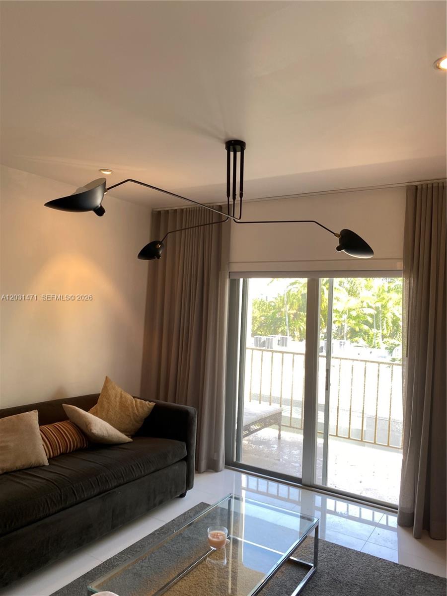 MERIDIAN HOUSE CONDO - Residential Lease