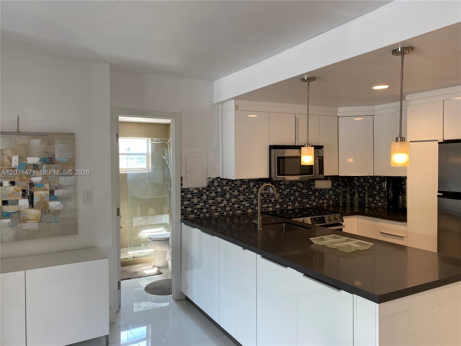 MERIDIAN HOUSE CONDO - Residential Lease