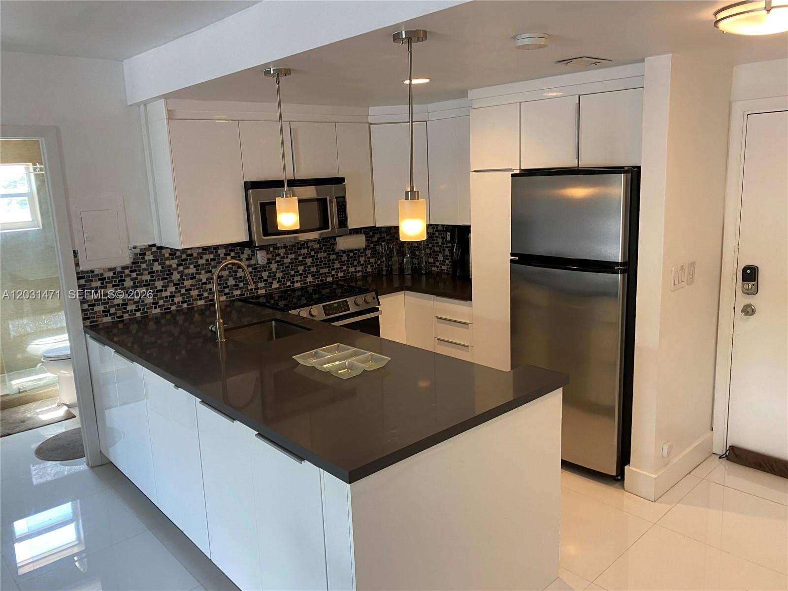 MERIDIAN HOUSE CONDO - Residential Lease