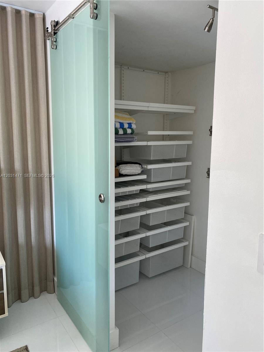 MERIDIAN HOUSE CONDO - Residential Lease