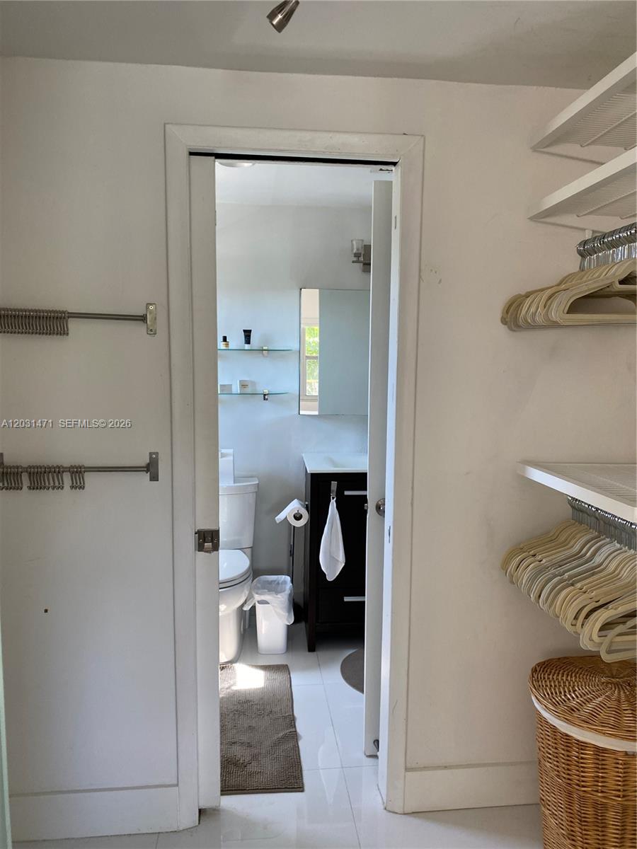 MERIDIAN HOUSE CONDO - Residential Lease