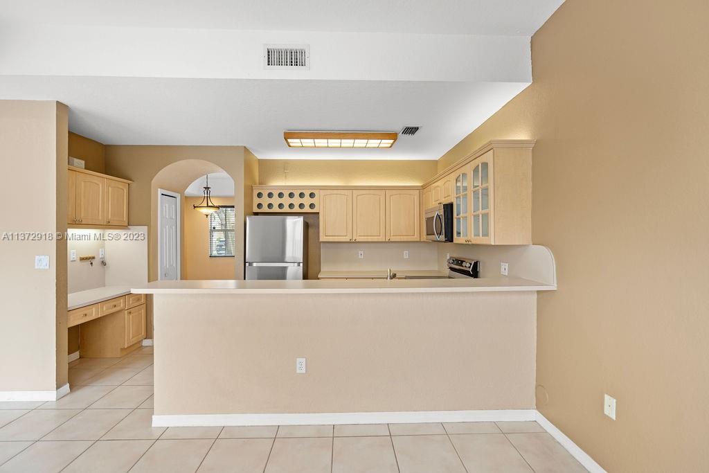 ANCHORAGE AT MIAMI LAKES - Residential Lease