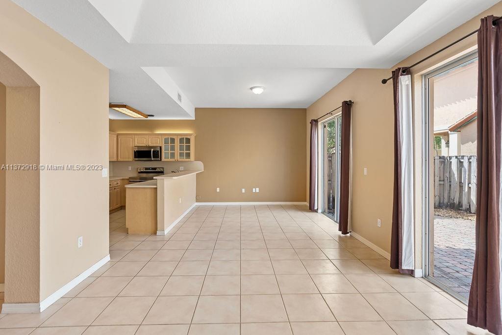 ANCHORAGE AT MIAMI LAKES - Residential Lease