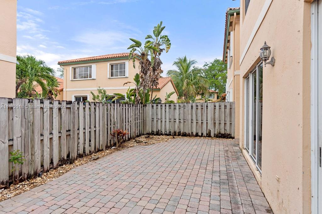 ANCHORAGE AT MIAMI LAKES - Residential Lease