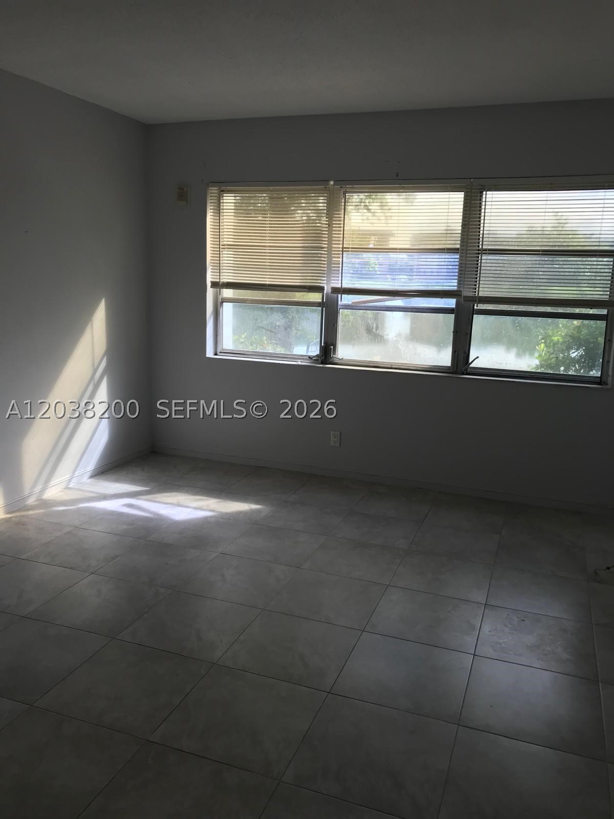 WOODSTOCK LODGE CONDO - Residential Lease