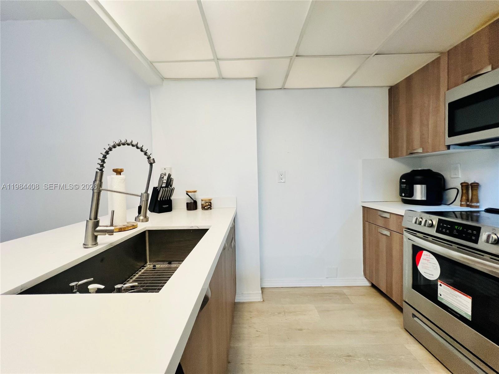 BRICKELL KEY II CONDO - Residential