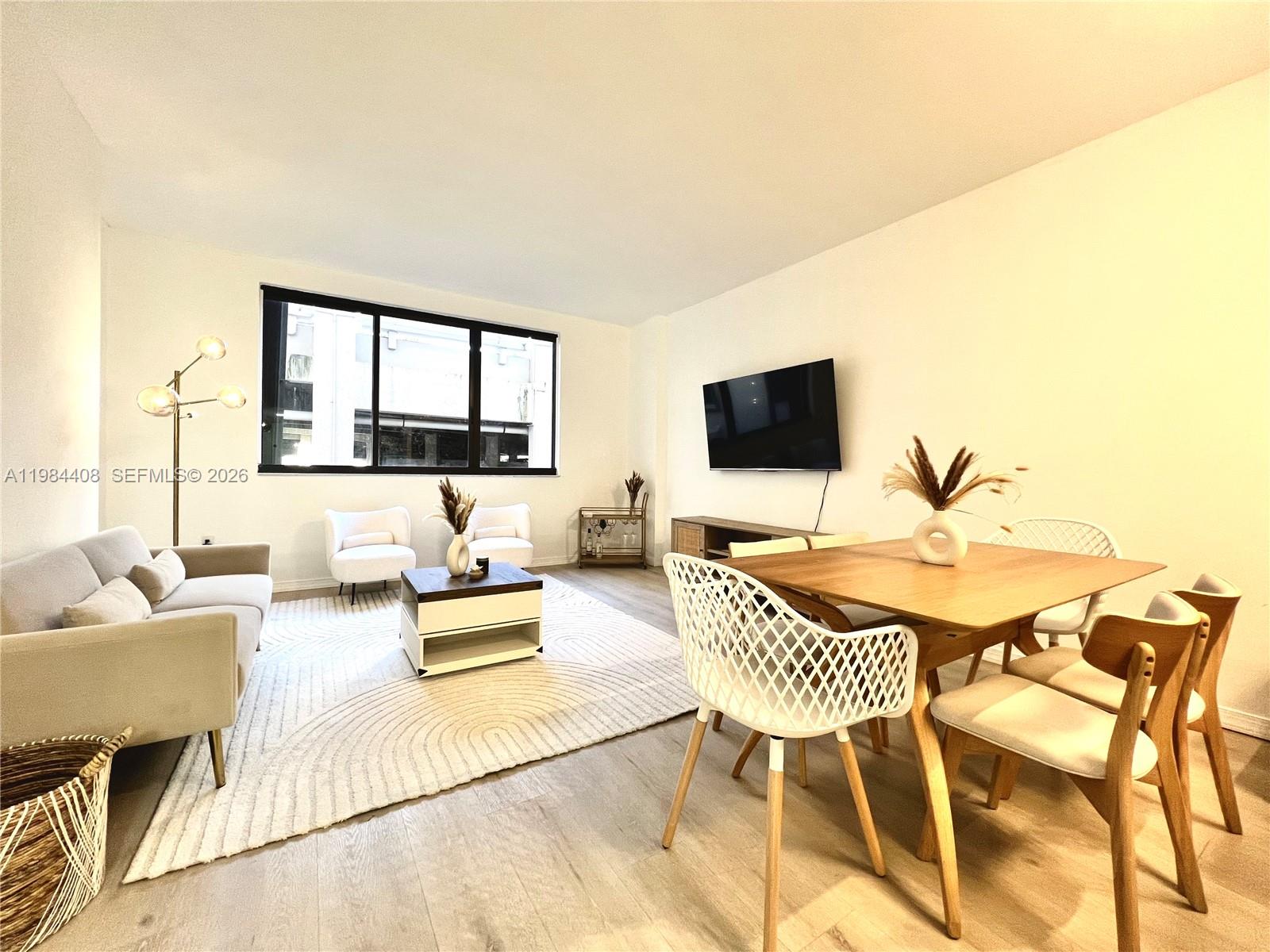 Spacious 1BD/1.5BA residence at Brickell Key II with 770 SF of living space. Features a functional layout, tile floors, and bright interiors. Enjoy resort-style amenities including waterfront pool, fitness center, sauna, party room, valet, and 24/7 security. Located on a private island just minutes from Brickell City Centre, dining, shopping, and entertainment.
