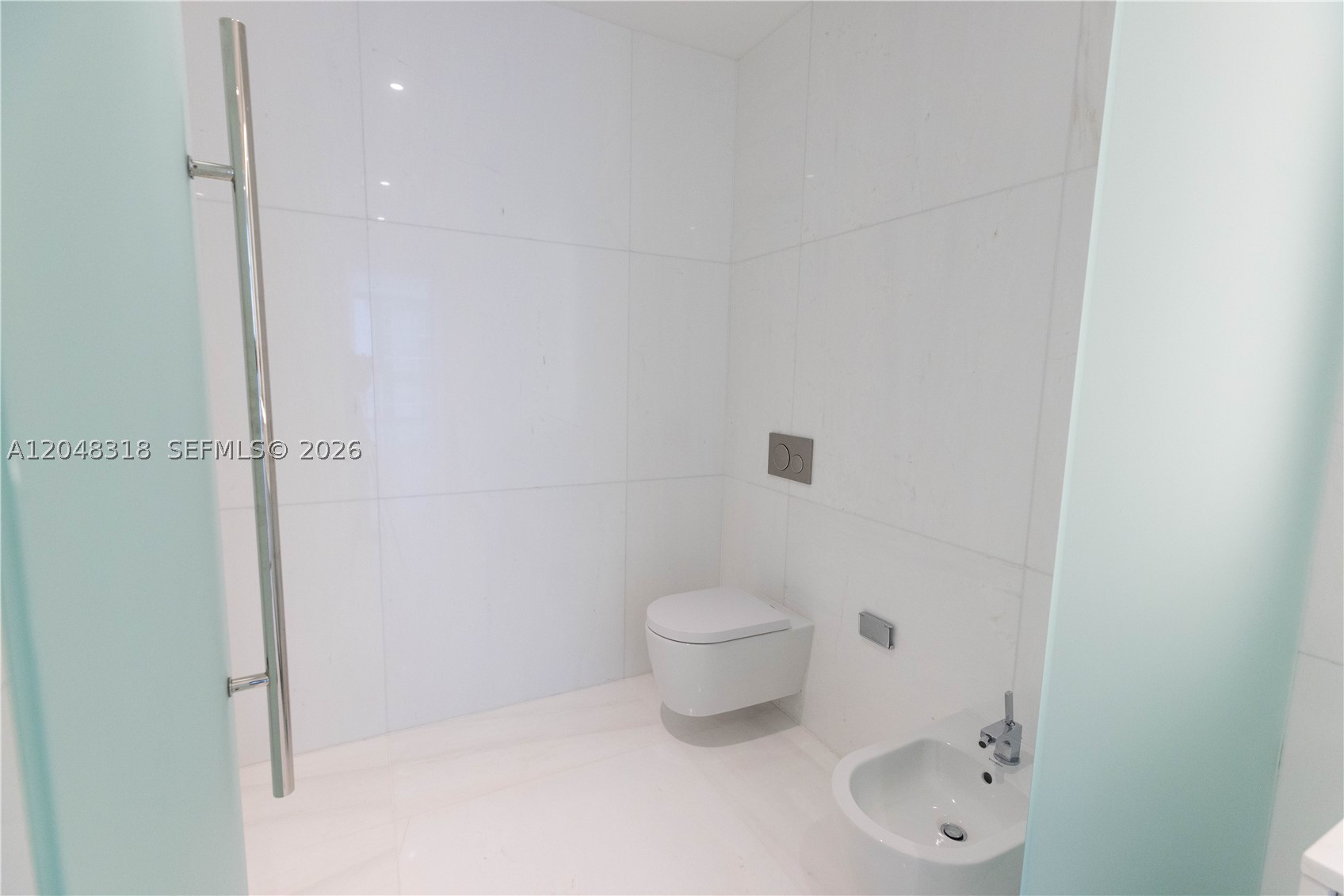 ASTON MARTIN RESIDENCES - Residential