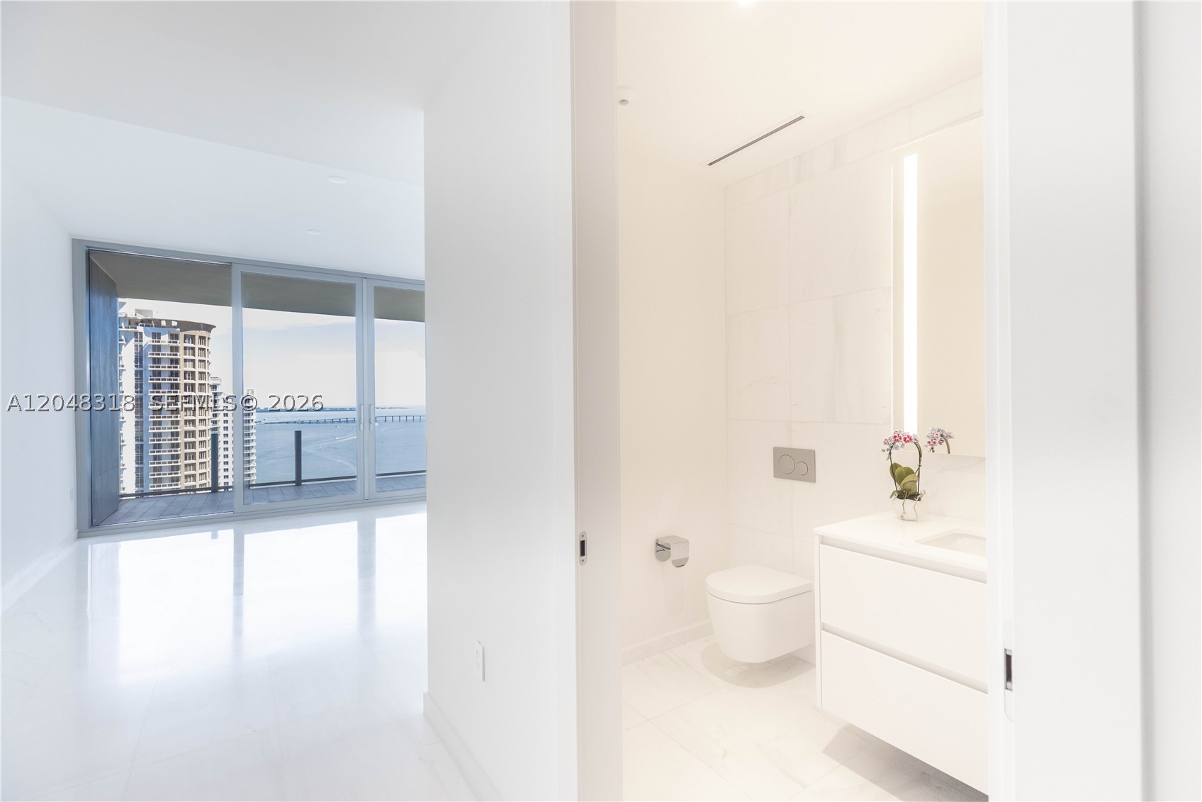ASTON MARTIN RESIDENCES - Residential