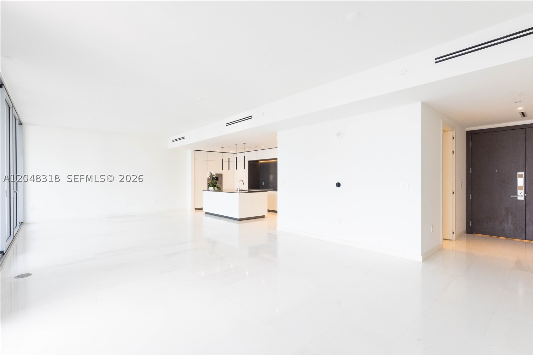 ASTON MARTIN RESIDENCES - Residential