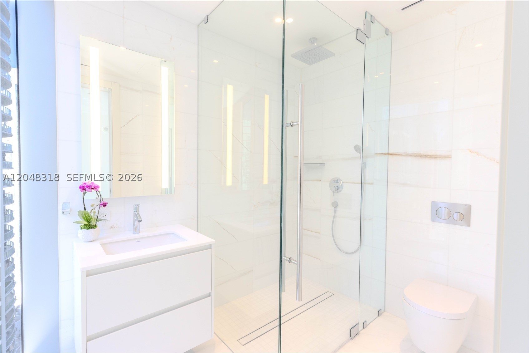 ASTON MARTIN RESIDENCES - Residential