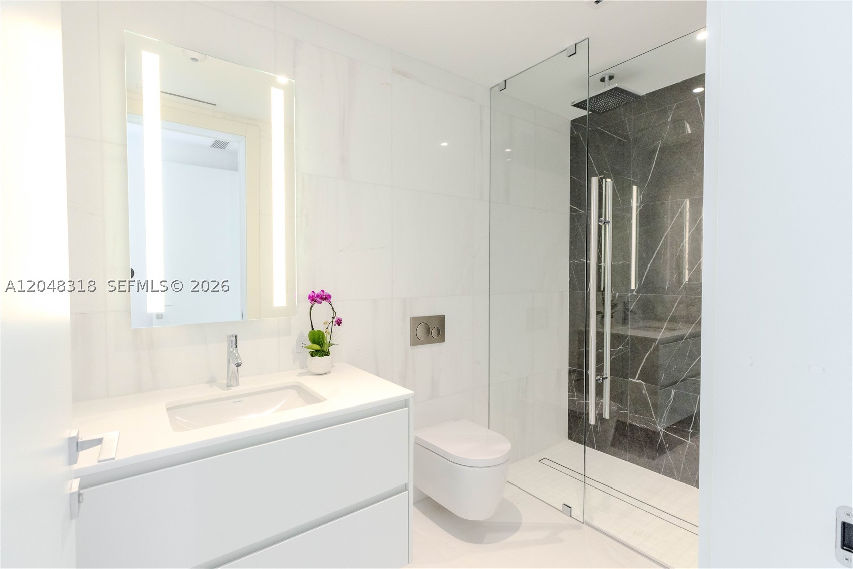 ASTON MARTIN RESIDENCES - Residential
