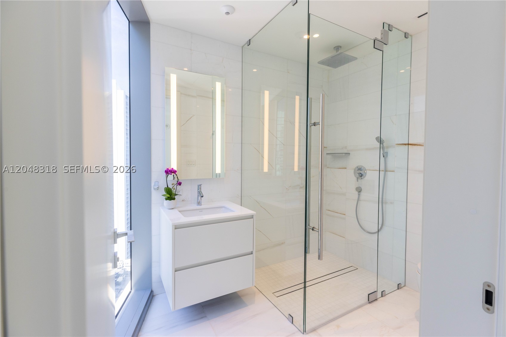 ASTON MARTIN RESIDENCES - Residential