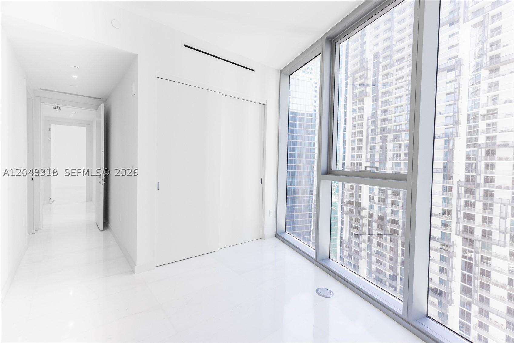 ASTON MARTIN RESIDENCES - Residential