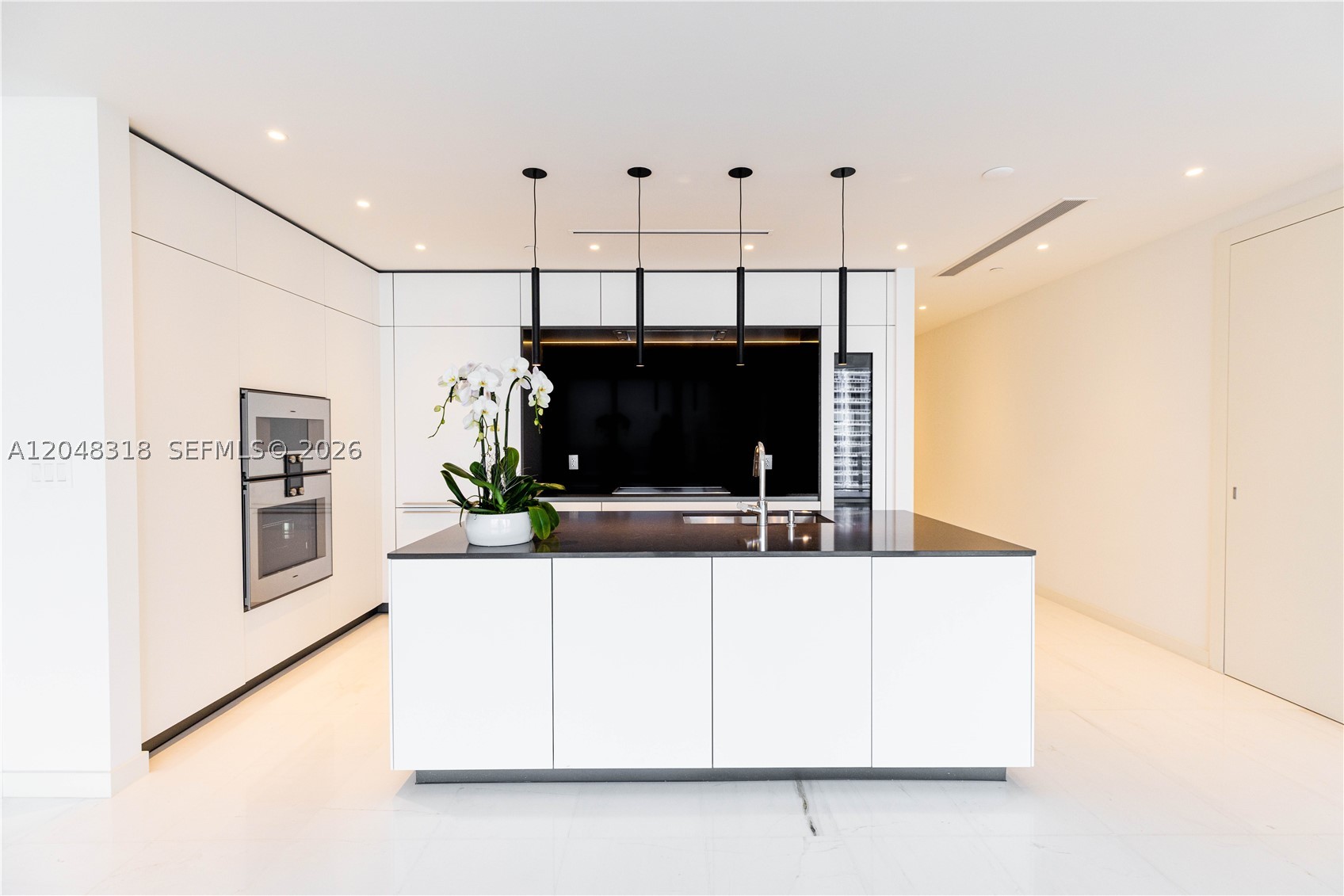 ASTON MARTIN RESIDENCES - Residential