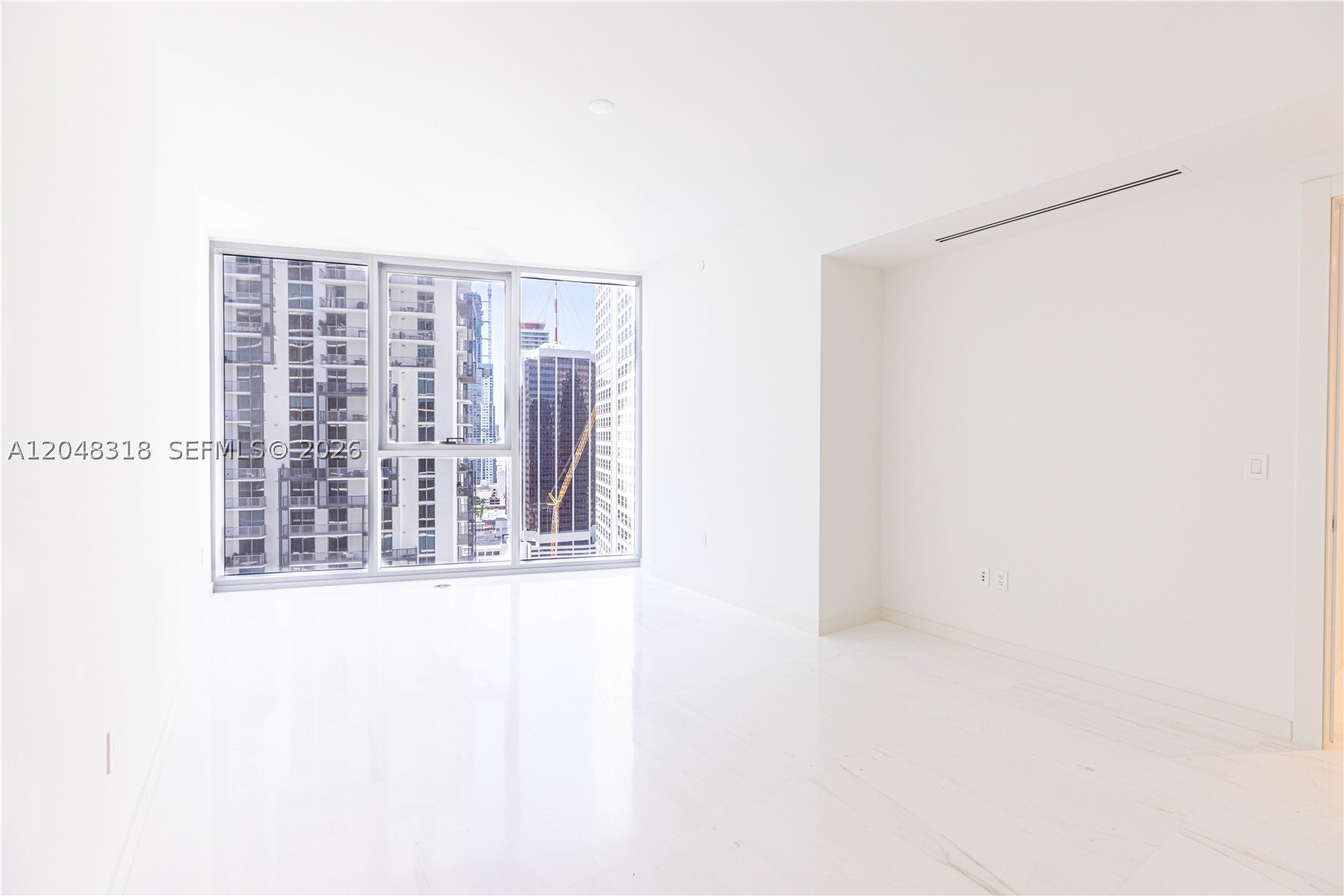 ASTON MARTIN RESIDENCES - Residential