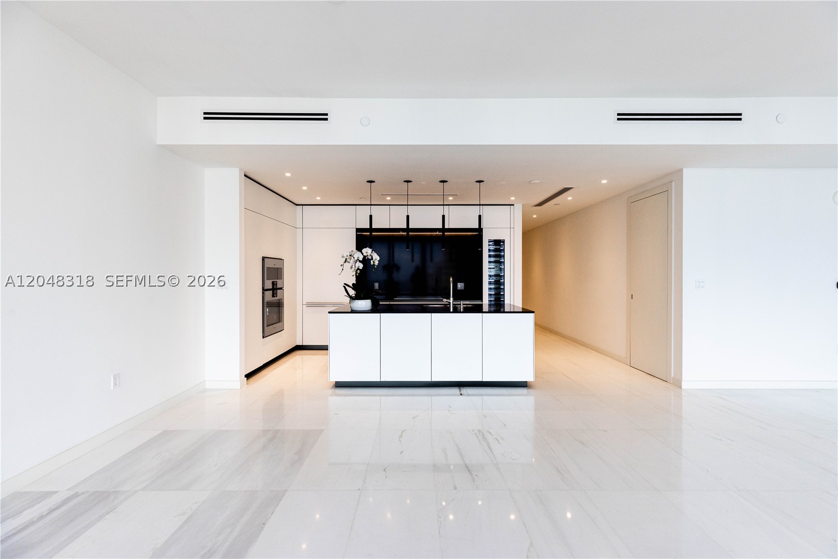 ASTON MARTIN RESIDENCES - Residential