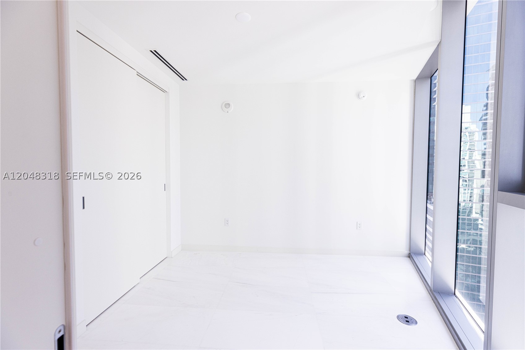 ASTON MARTIN RESIDENCES - Residential