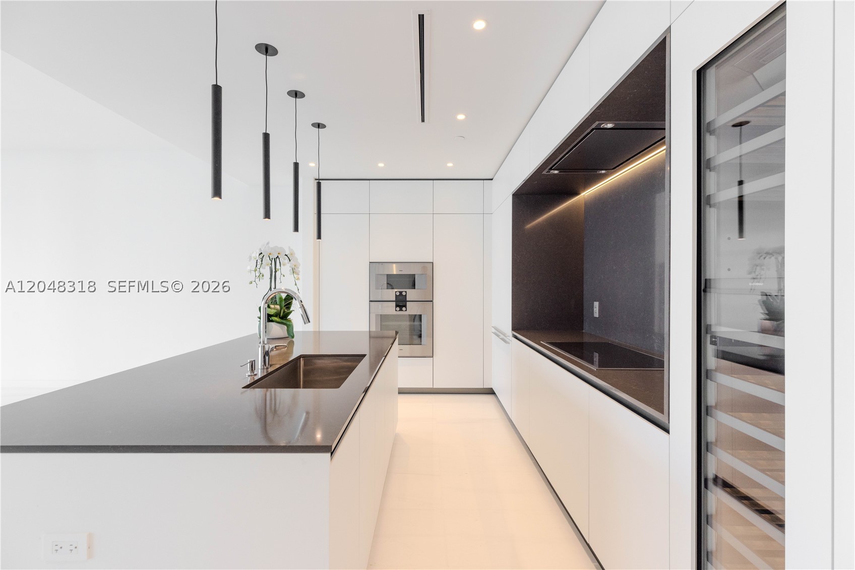 ASTON MARTIN RESIDENCES - Residential