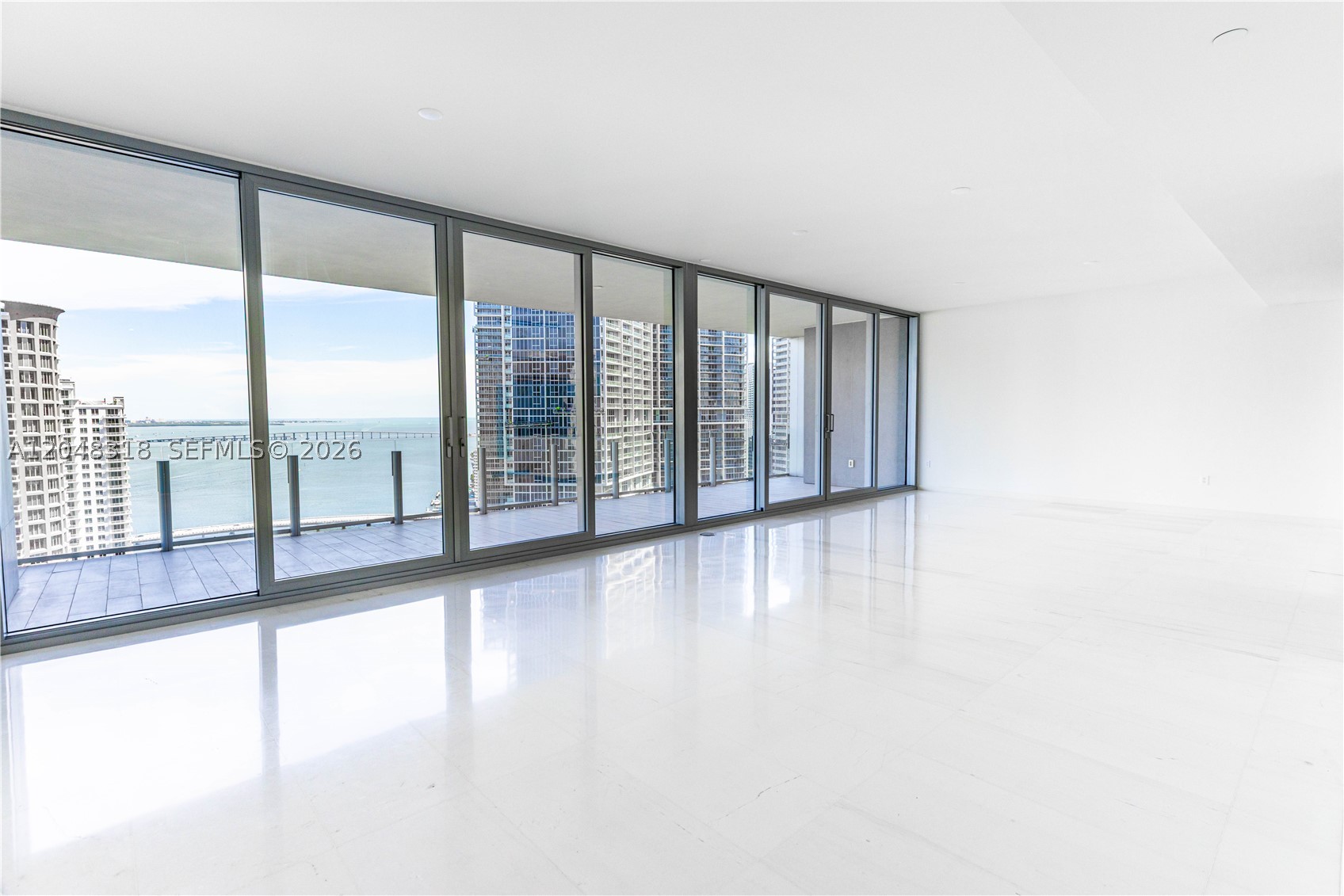 ASTON MARTIN RESIDENCES - Residential