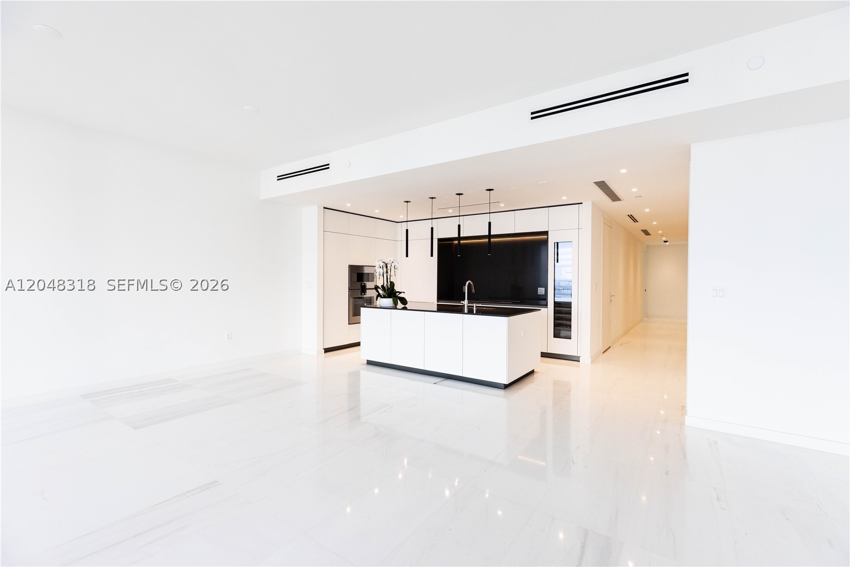 ASTON MARTIN RESIDENCES - Residential