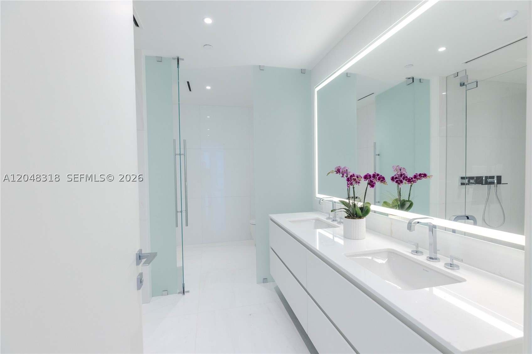 ASTON MARTIN RESIDENCES - Residential