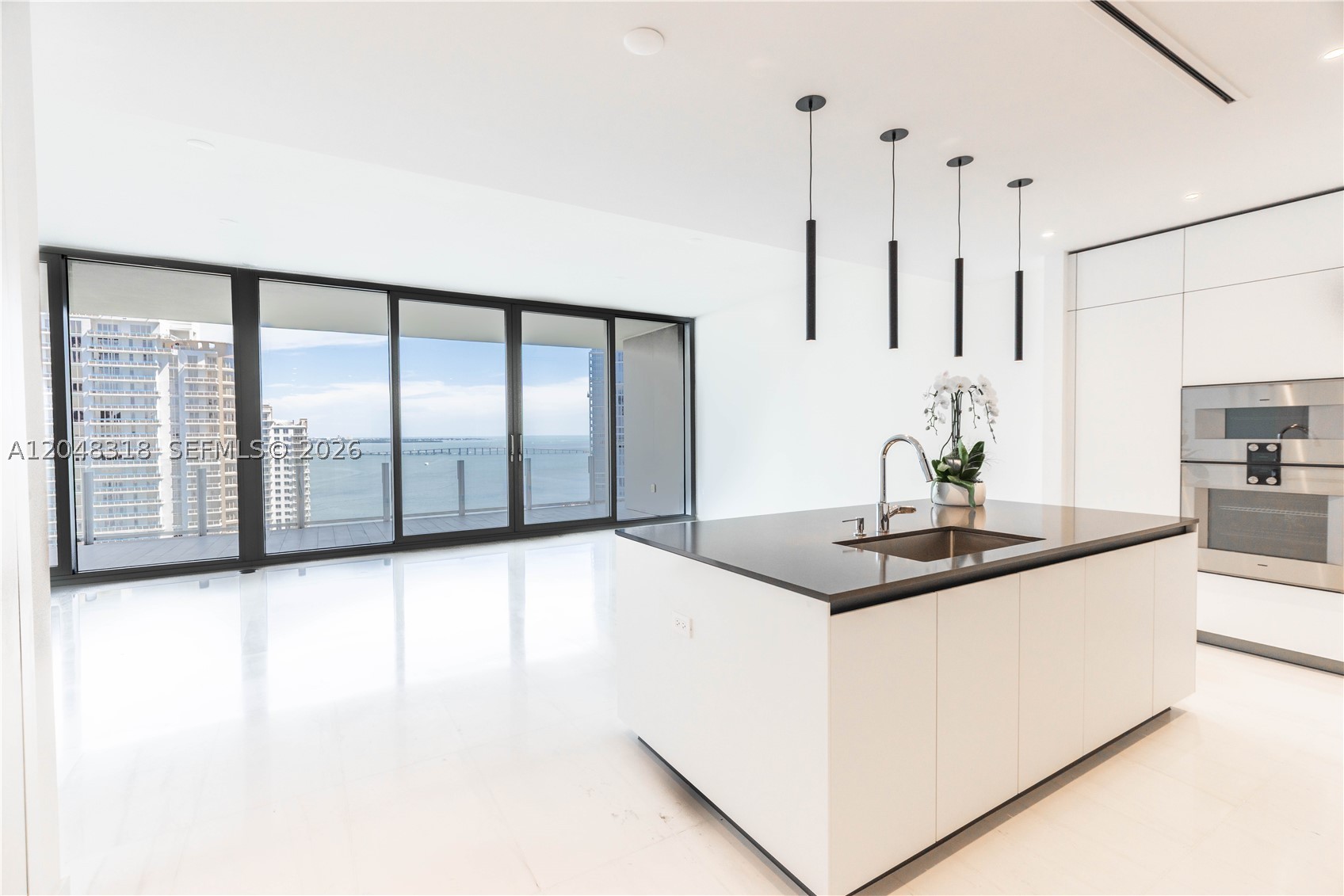 ASTON MARTIN RESIDENCES - Residential