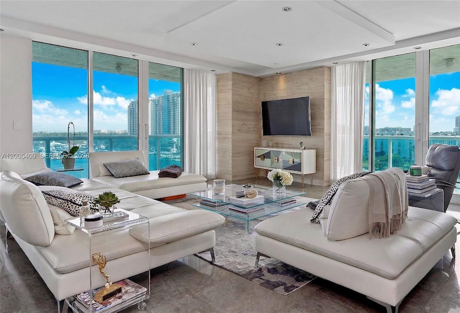 THE GRAND VENETIAN CONDO - Residential