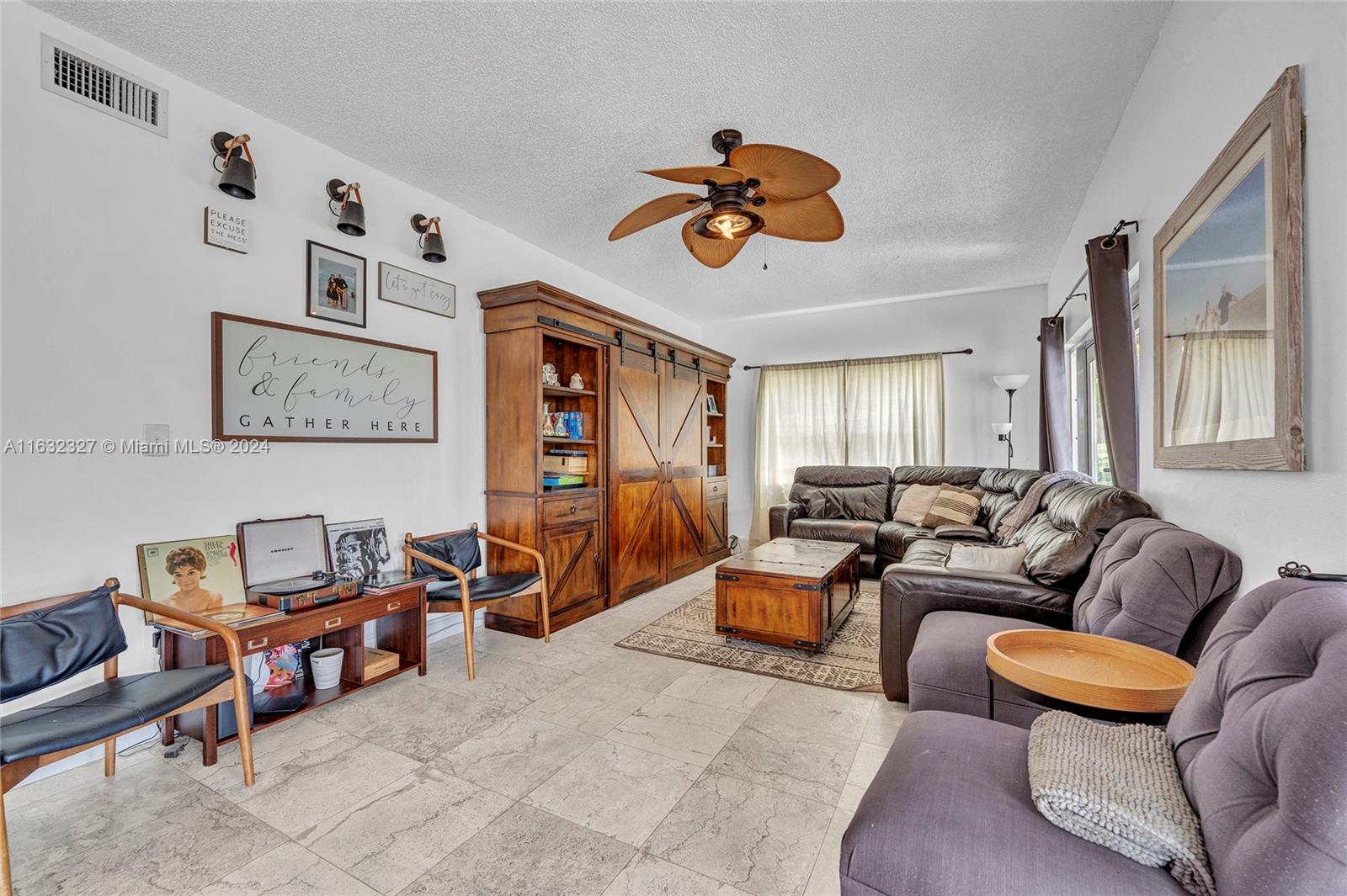 IMPERIAL GROUP - Residential